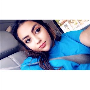 Meet your Posher, Karina